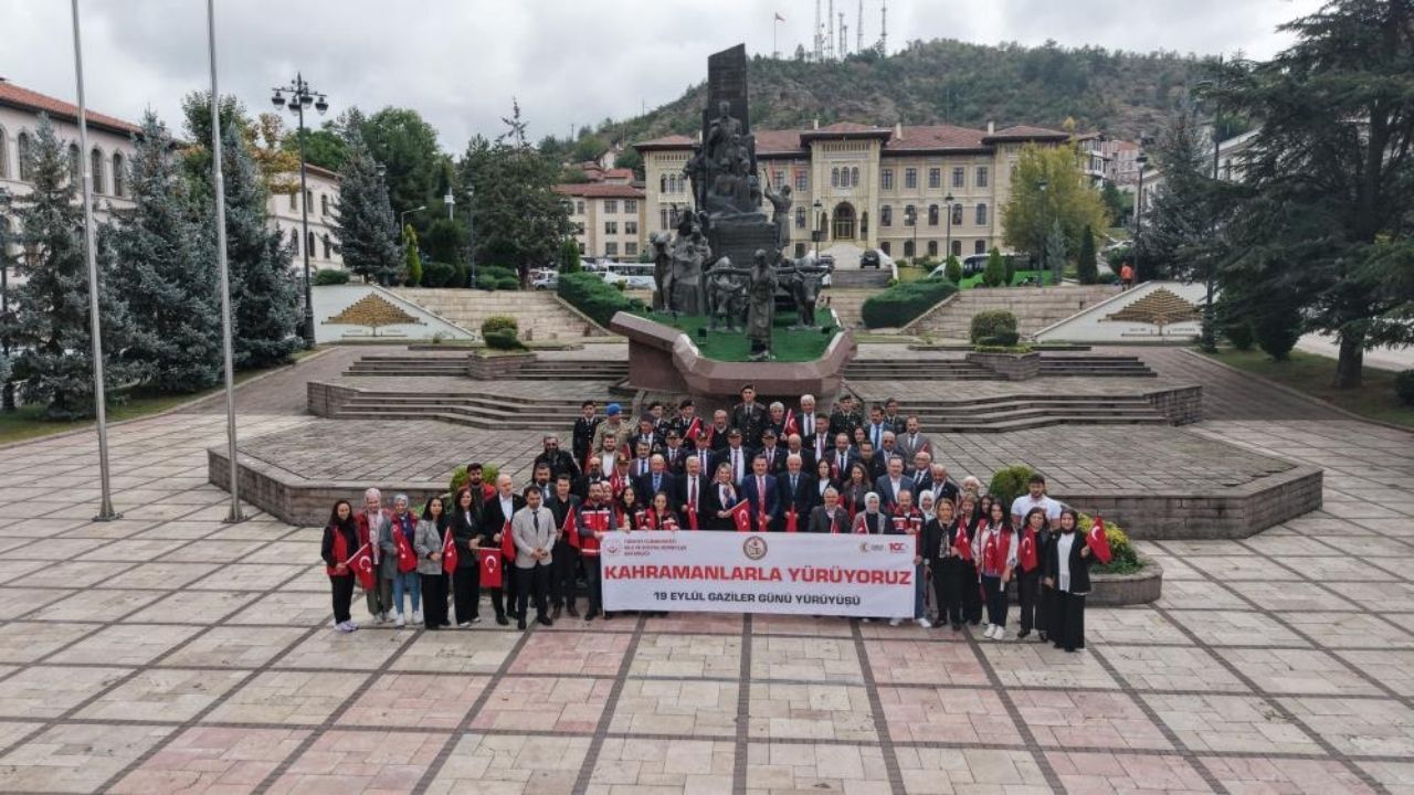 Kastamonu Sokaklarında Gaziler Günü Gururu (7)