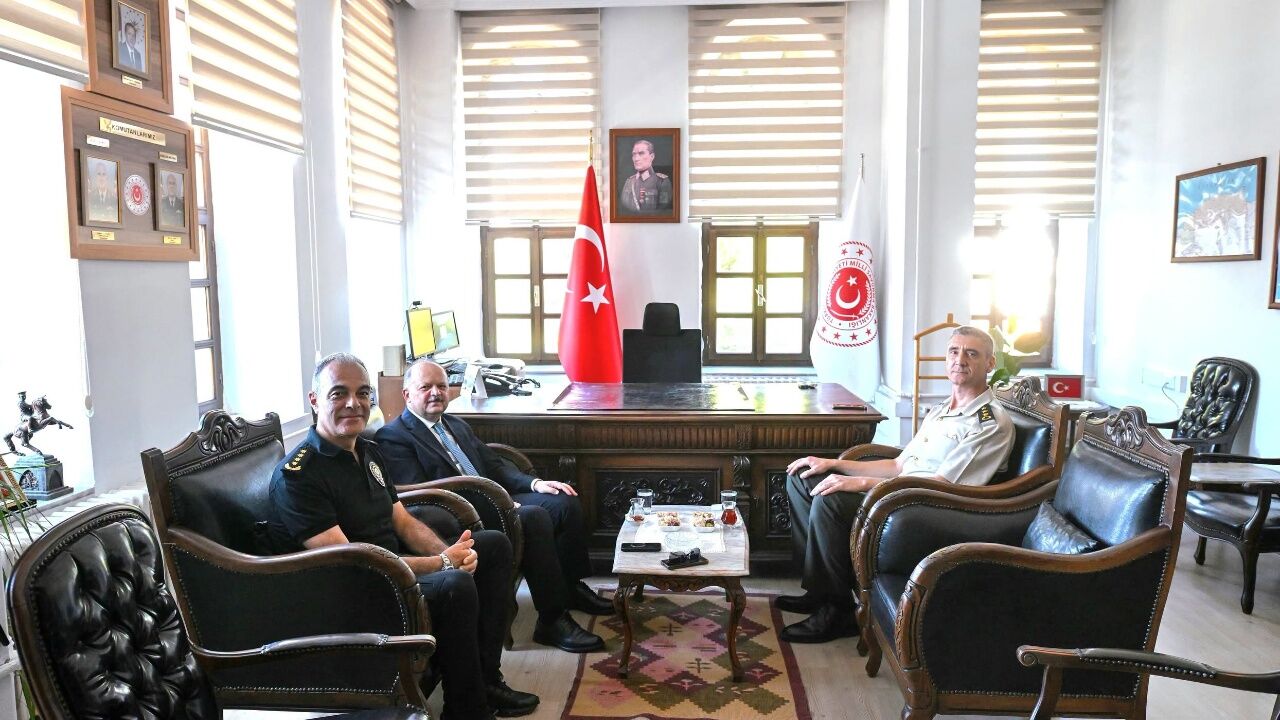 Kastamonu Valisi Dallı’dan Komutanlara Hayırlı Olsun Ziyareti