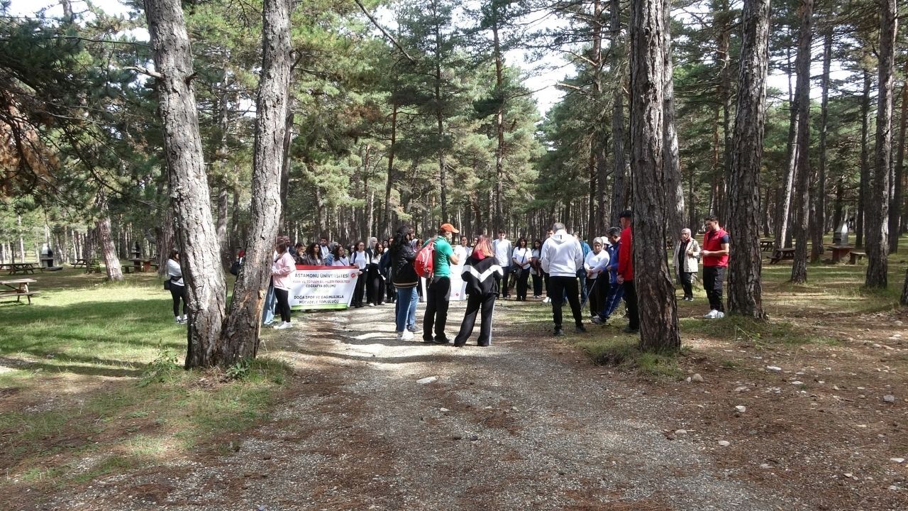 Kastamonu’da 15 Kilometrelik Keşif Gençler Hem Yürüdüler Hem Öğrendiler (1)