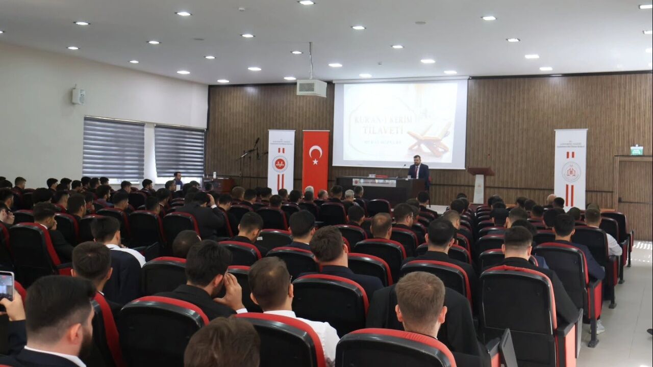Kastamonu’da 5. Dönem Aday Din Görevlileri Eğitimi Başladı 3