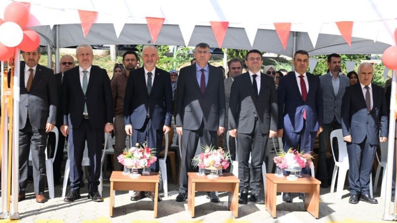 Kastamonu’da İlköğretim Haftası Öğrencilerin Gösterileriyle Kutlandı (4)