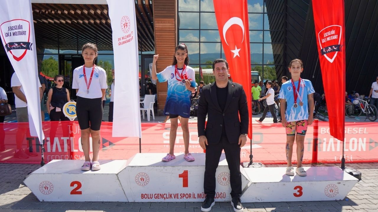 Kastamonulu Sporcular Bolu’daki Triatlon Yarışına Katıldı (4)