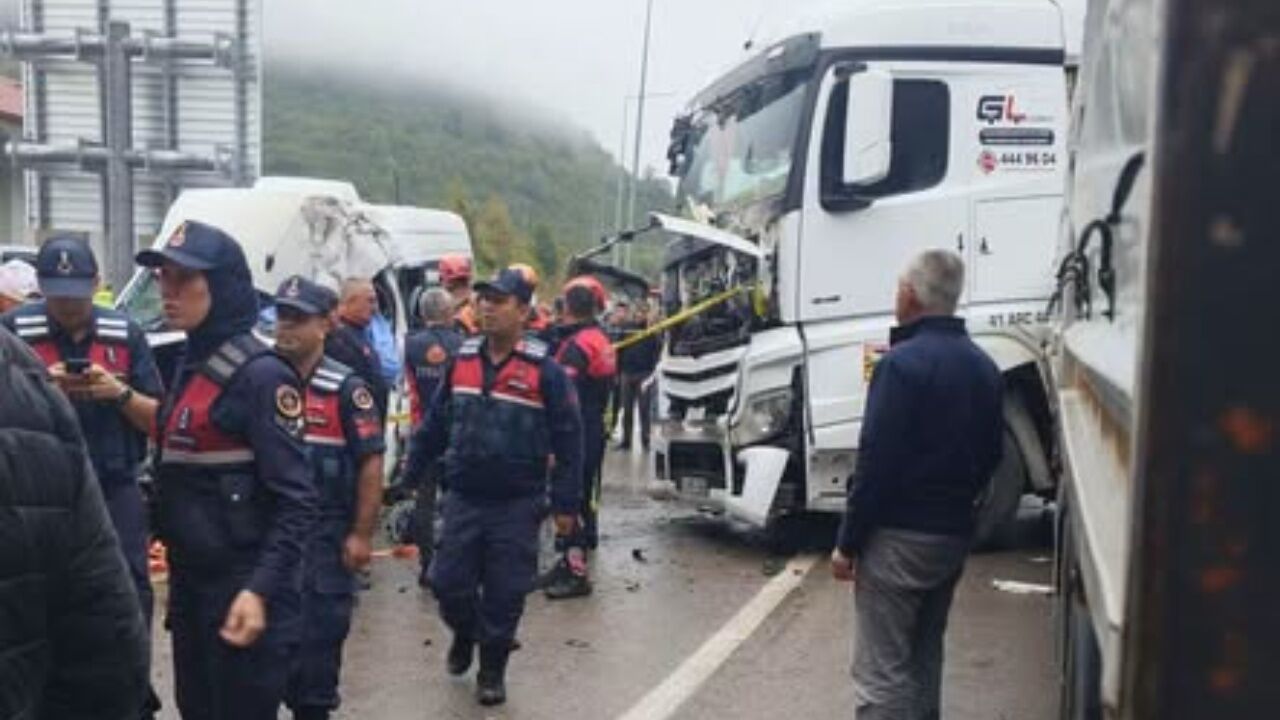 Kastamonu'ya Komşu Ilde Feci Kaza 1 Ölü, 6 Yaralı 1