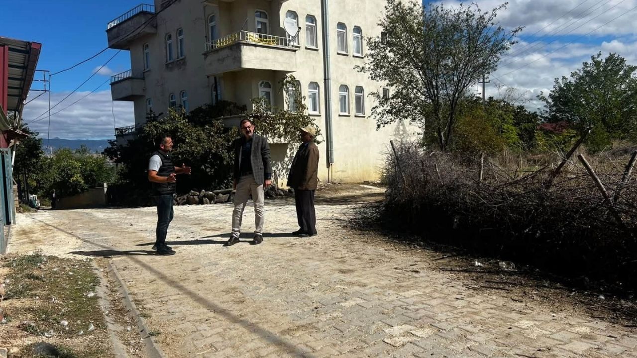 Taşköprü Kaymakamı Demirdağ, Kırha’daki parke çalışmasını inceledi
