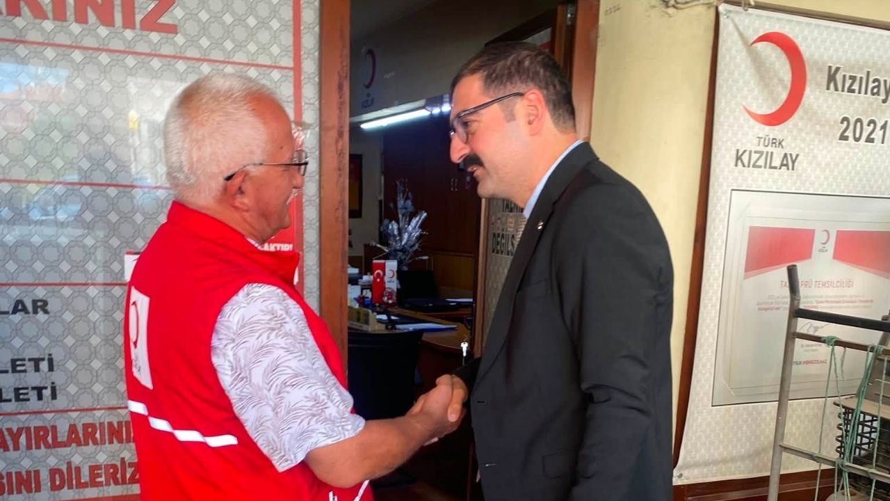 Kaymakam Demirdağ’dan Türk Kızılay Taşköprü Şubesine Ziyaret (1)