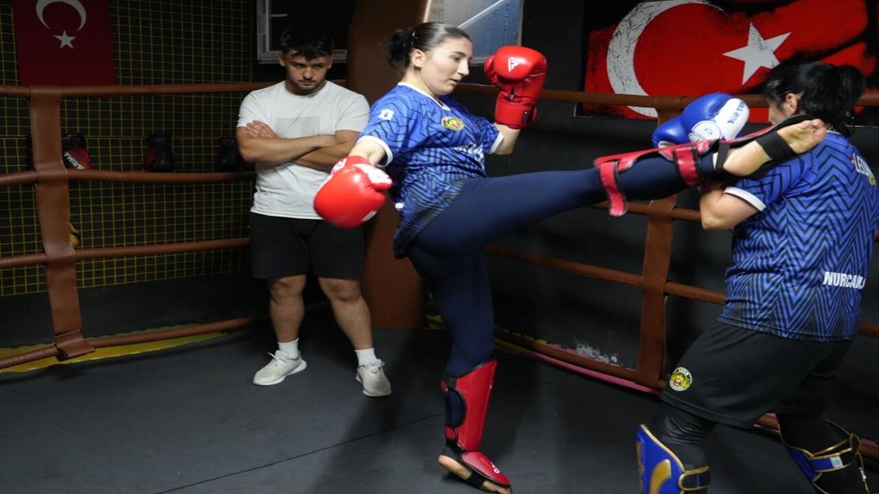 Kick Boksla Ilgilenen 42 Yaşındaki Nurcan Baştan (1)