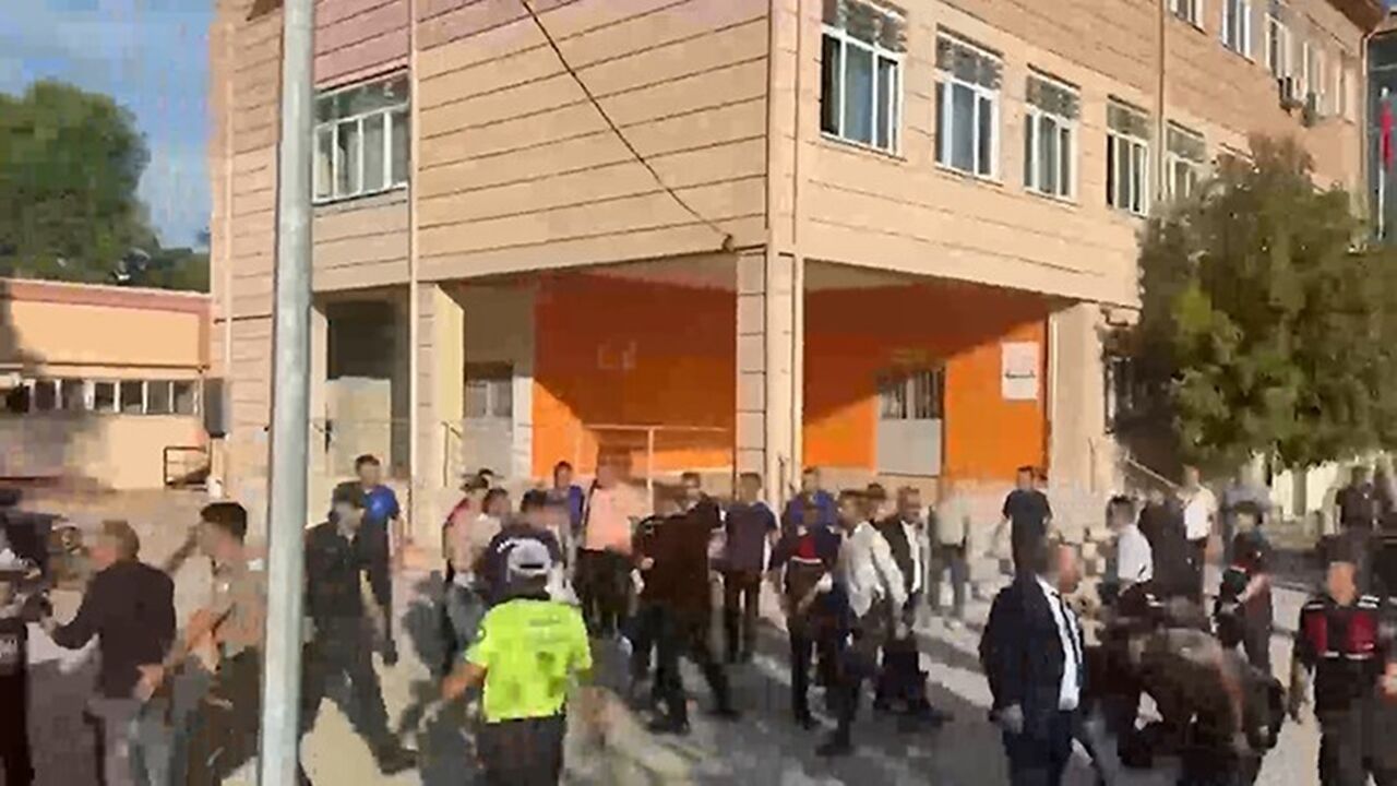 Manisa Okula Silahlı Saldırı (1)