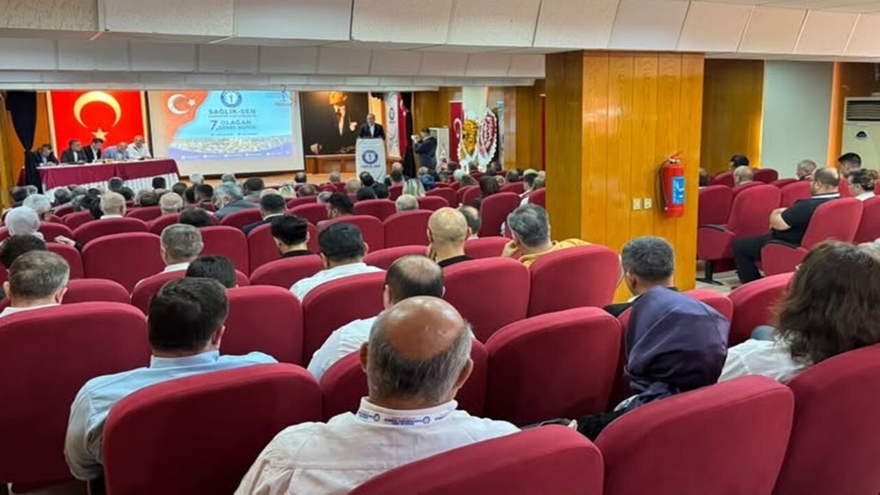 Mehmet Öz Yeniden Seçildi (1)