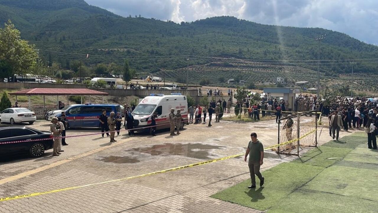Öğretmen Vuruldu Hayatını Kaybetti (1)