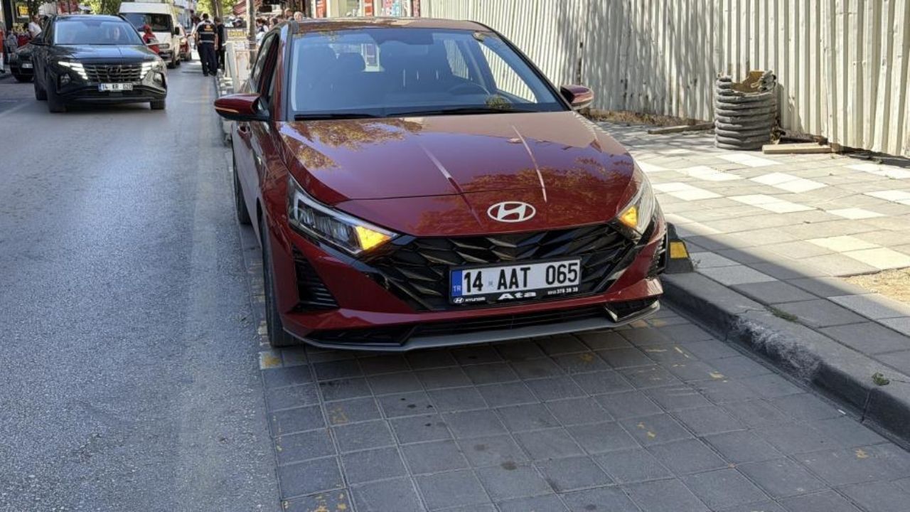 Otomobilden Kaçan Motosikletli Taş Dubaya Çarptı (3)