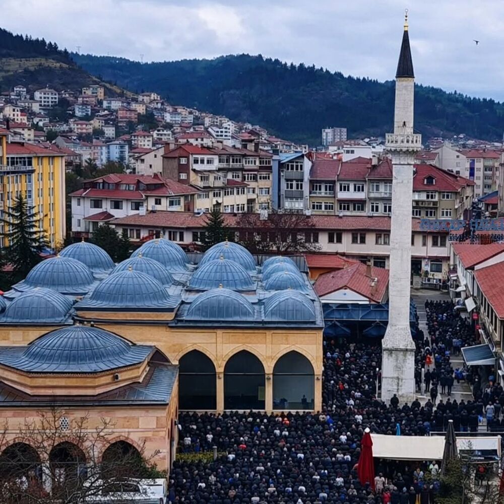 Pır Seyinin Mezar Taşı (2)