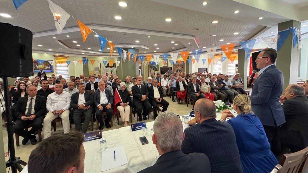 Taşköprü Ak Parti Toplantı Yapıldı (1)