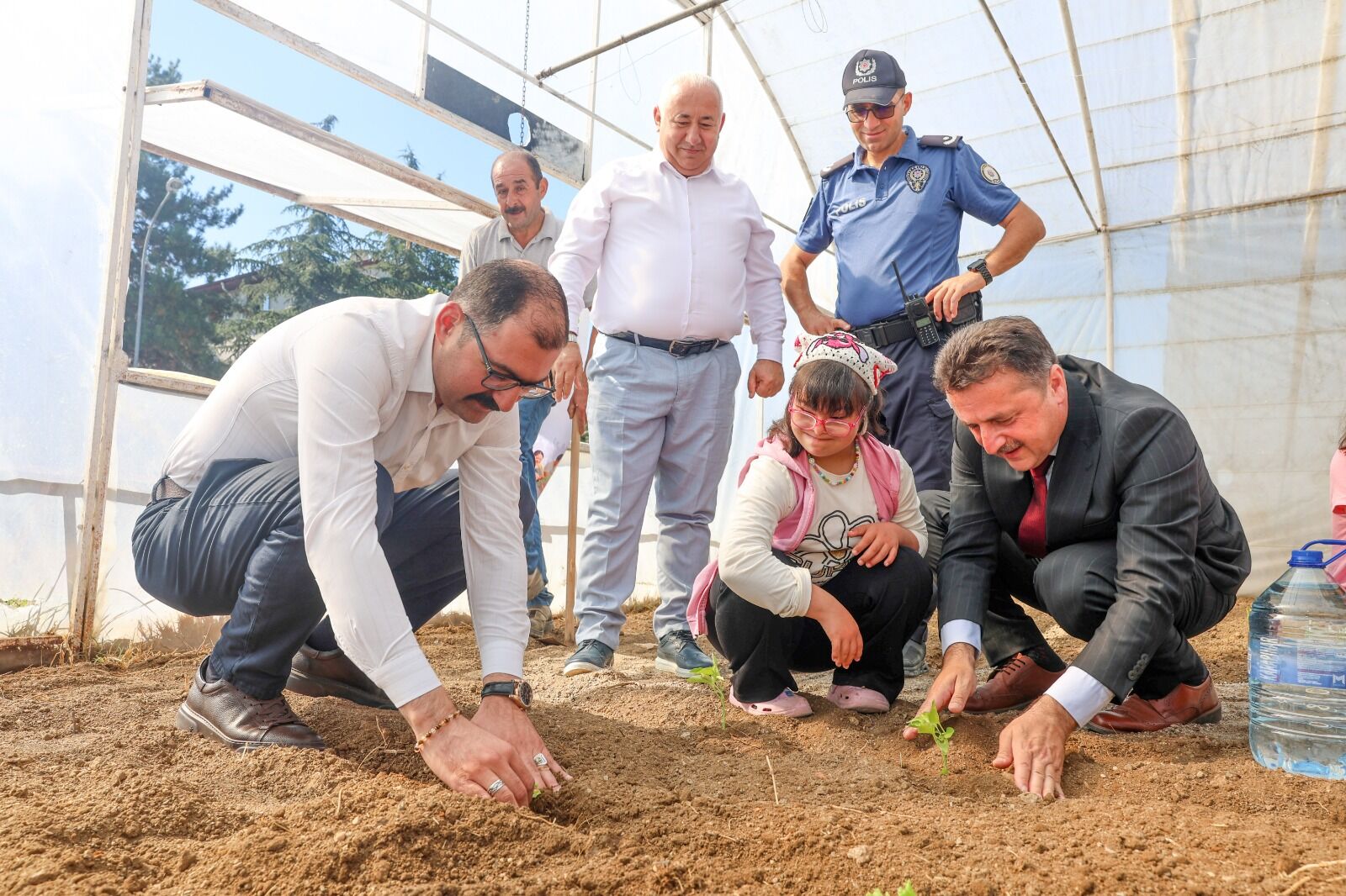Taşköprü Kaymakamlık Toplu Fidanlarlar Dik (7)