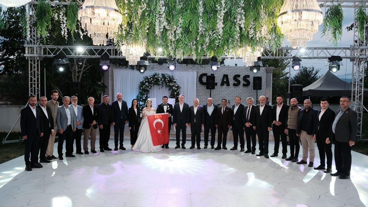 Taşköprü’de Büşra Ve Selçuk Çifti Görkemli Törenle Dünyaevine Girdi (3)