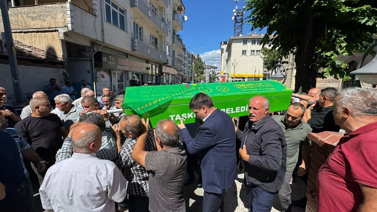 Taşköprü’de Nebahat Balcıoğlu Toprağa Verildi (1)