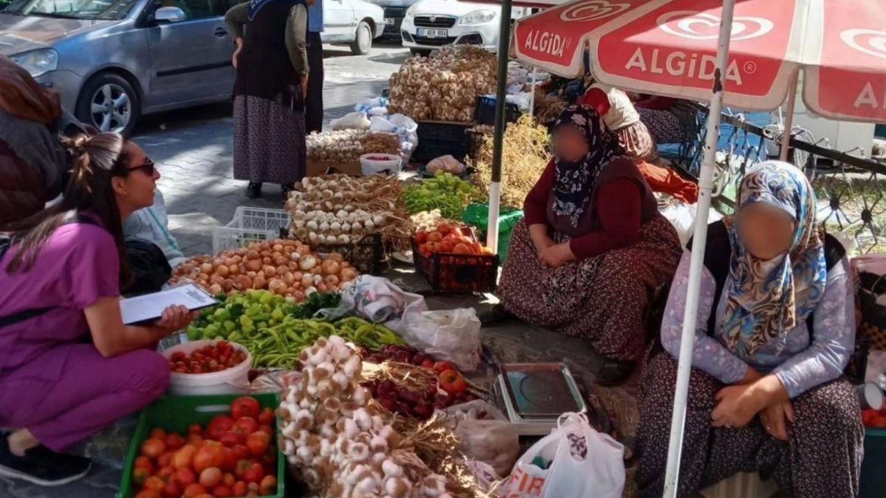Taşköprü’de Pazarın Nabzını Sağlık Ekipleri Tuttu (2)