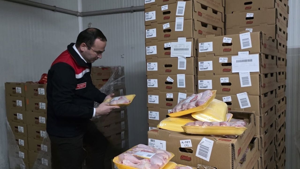 Tosya’da Gıda Işletmeleri Denetlendi Hijyen Ve Tarih Kontrolü (1)