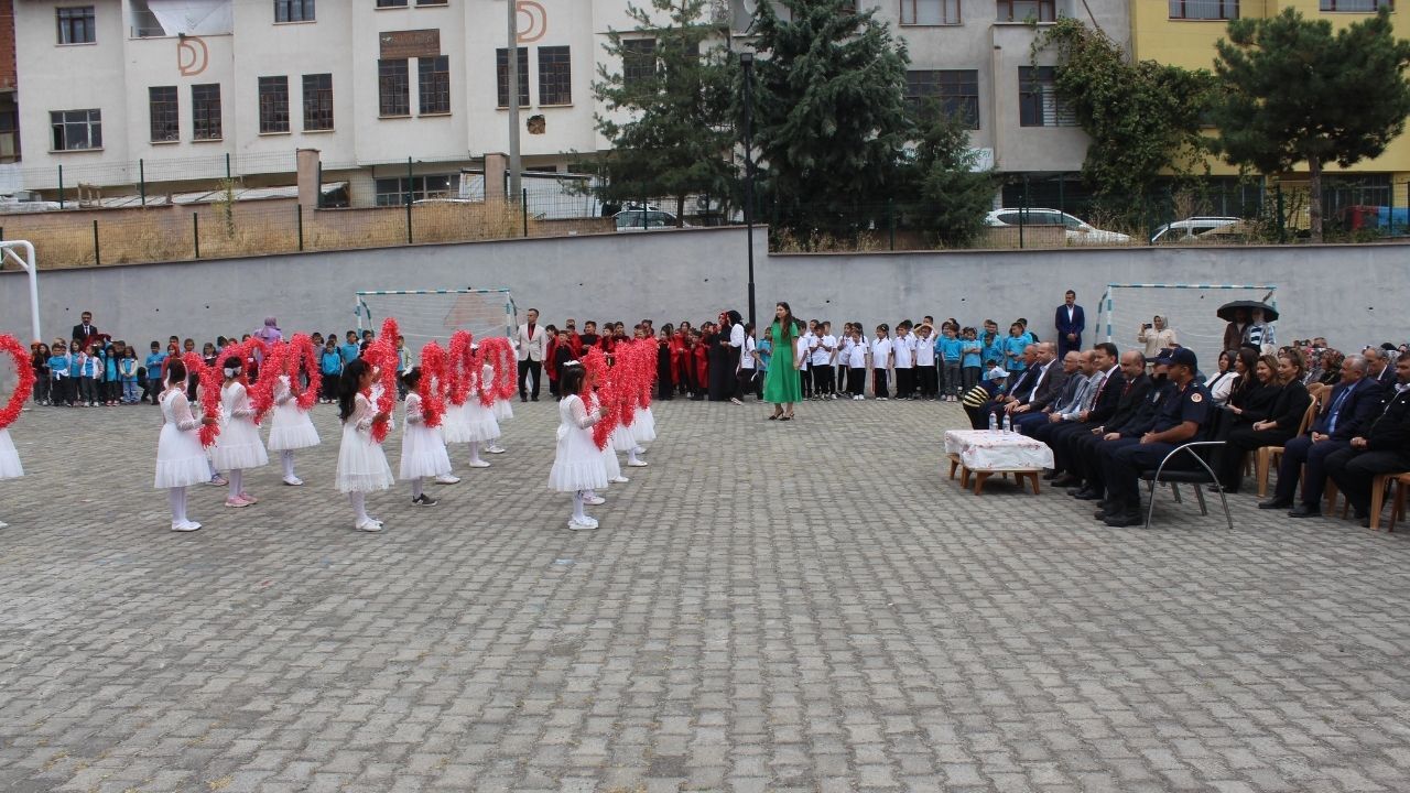 Tosya’da İlköğretim Haftası Coşkuyla Kutlandı (5)