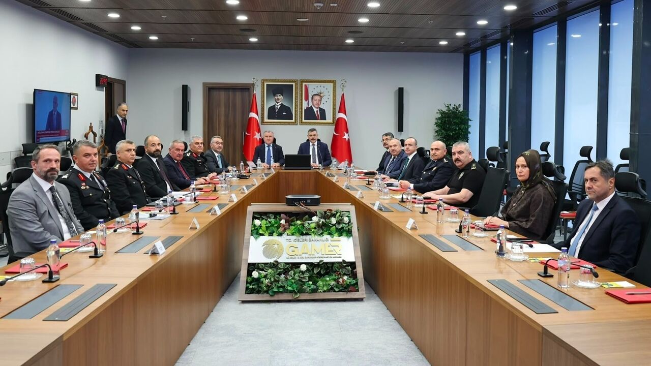 Yurtlarda Güvenlik Toplantısı Yap (2)