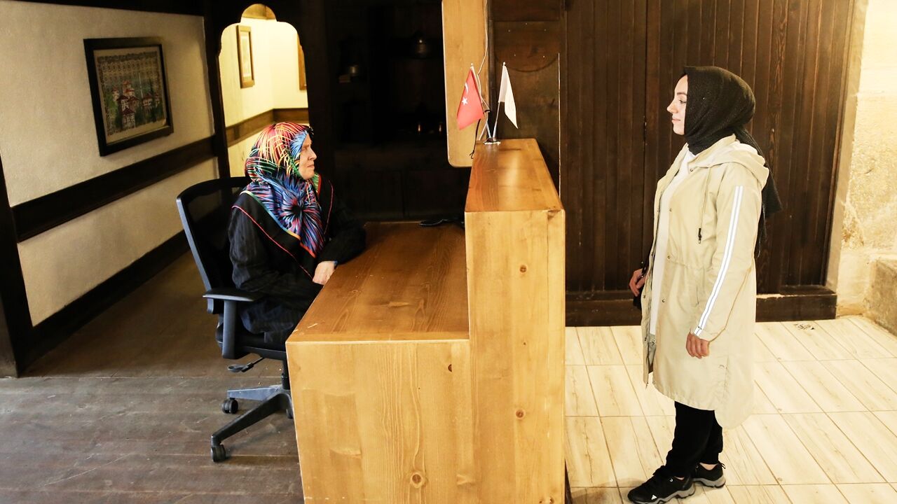 52 Yaşındaki Görme Engelli Nezihe Dalahmetoğlu (1)