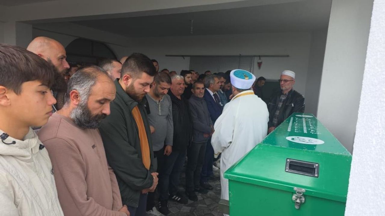 9 Yaşında Kalp Krizinden Can Verdi (4)