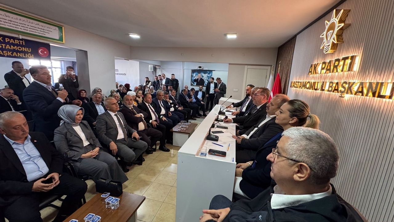 Ak Parti Il Danışma Meclisi Toplantıs Yapıldı (4)
