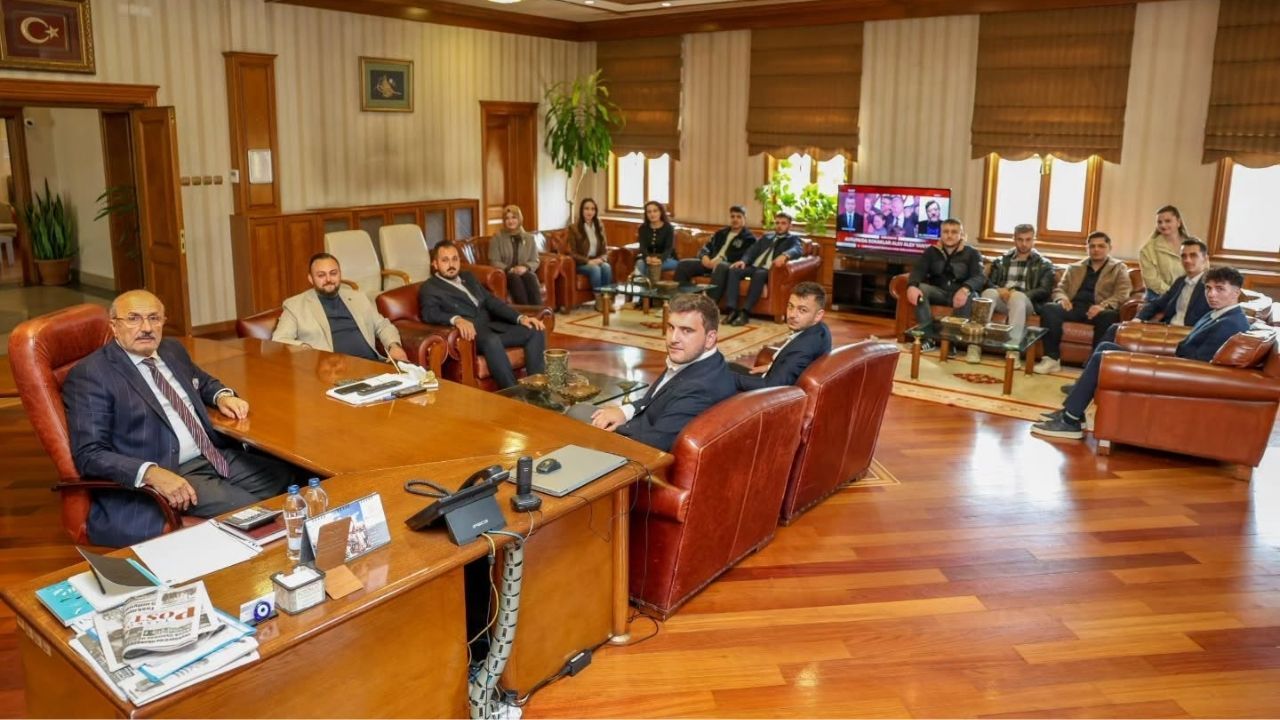 Ak Parti Mkyk Üyesi Küçükali Taşköprü Belediyesinde Ağırlandı! (1)