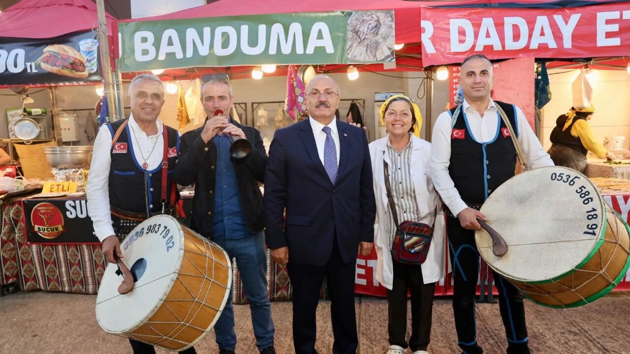 Başkan Arslan, 20. Kastamonu Günleri’nde vatandaşlarla bir araya geldi