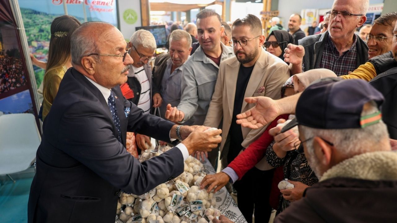 Başkentte Taşköprü Sarımsağına Yoğun Ilgi (2)