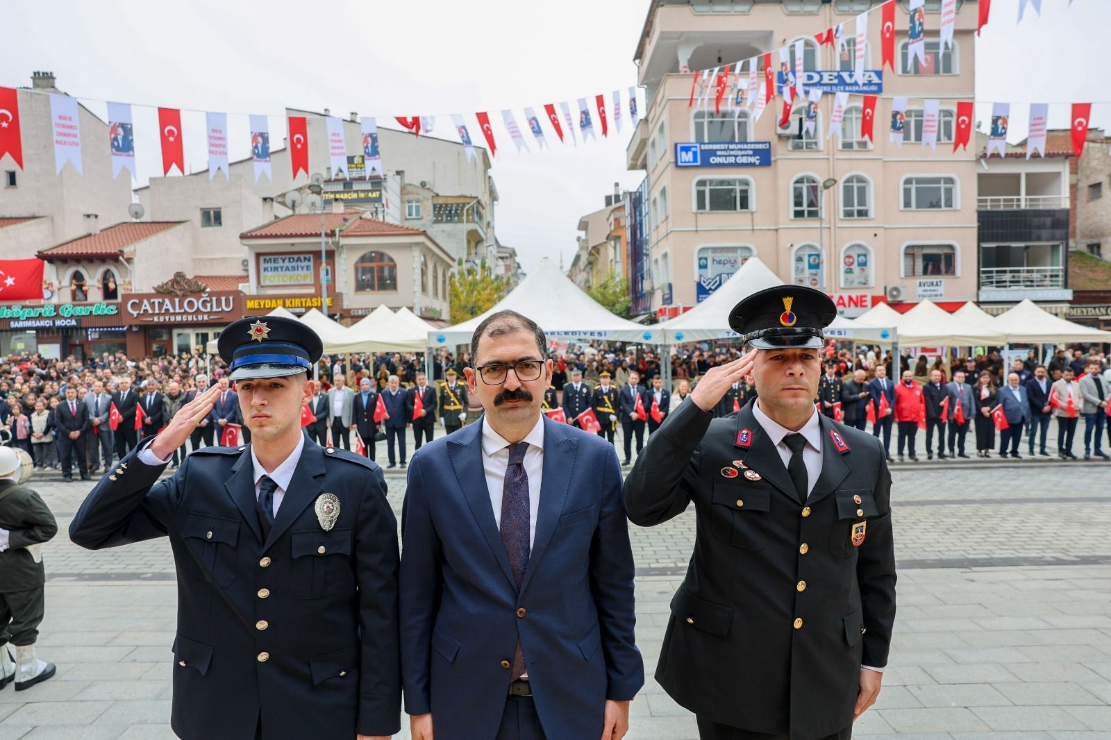 Cumhuriyet 103'Üncü Yıl Taşköprü (1)