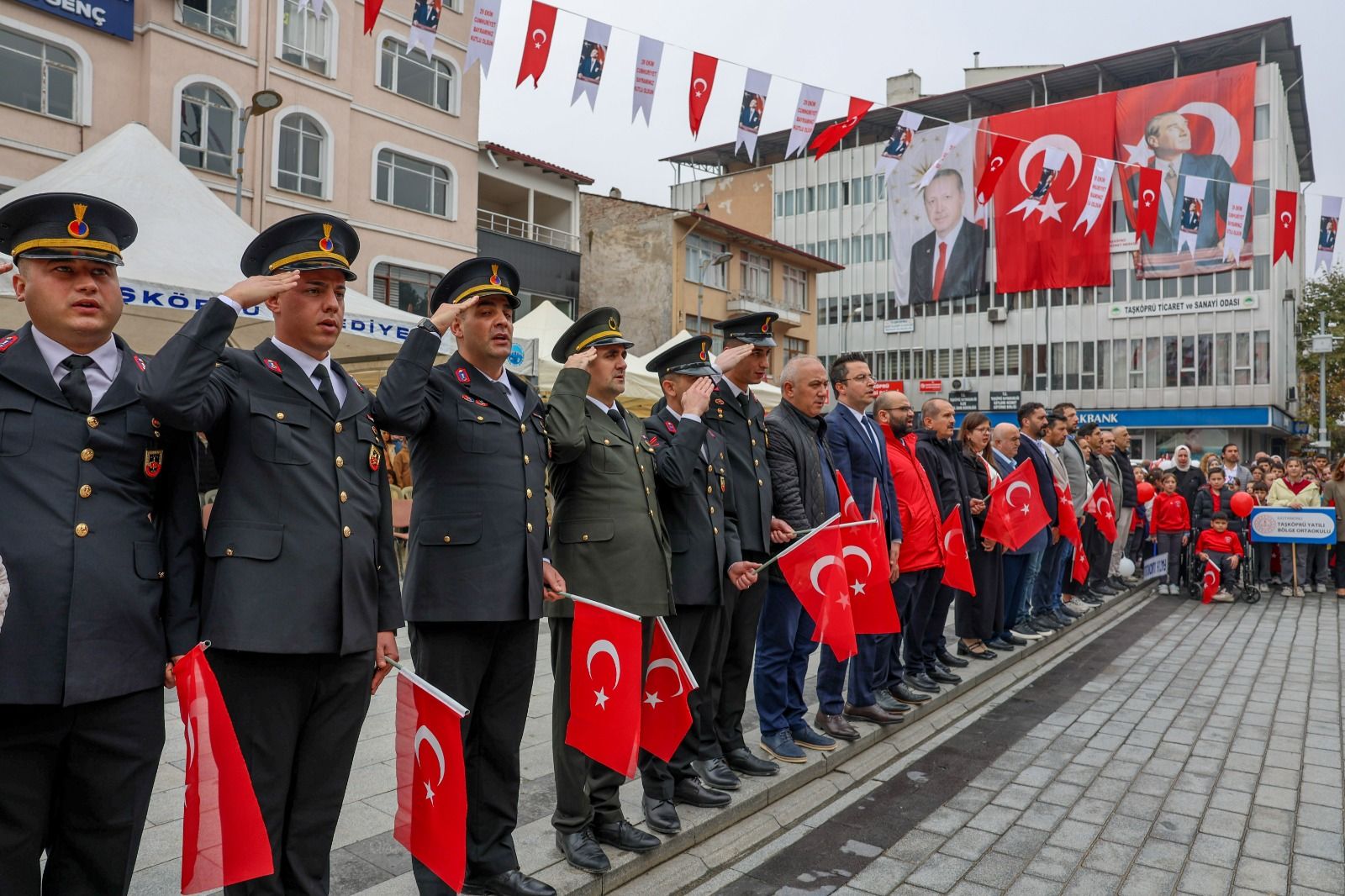Cumhuriyet 103'Üncü Yıl Taşköprü (10)
