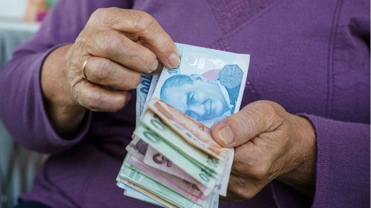 Emekli Promosyonunda Ekim Yarışı Kızıştı! 35 Bin Tl'ye Kadar Ödeme