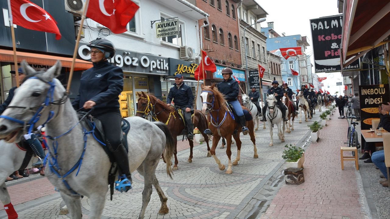 Inebolu Atlılar Bayrak (7)