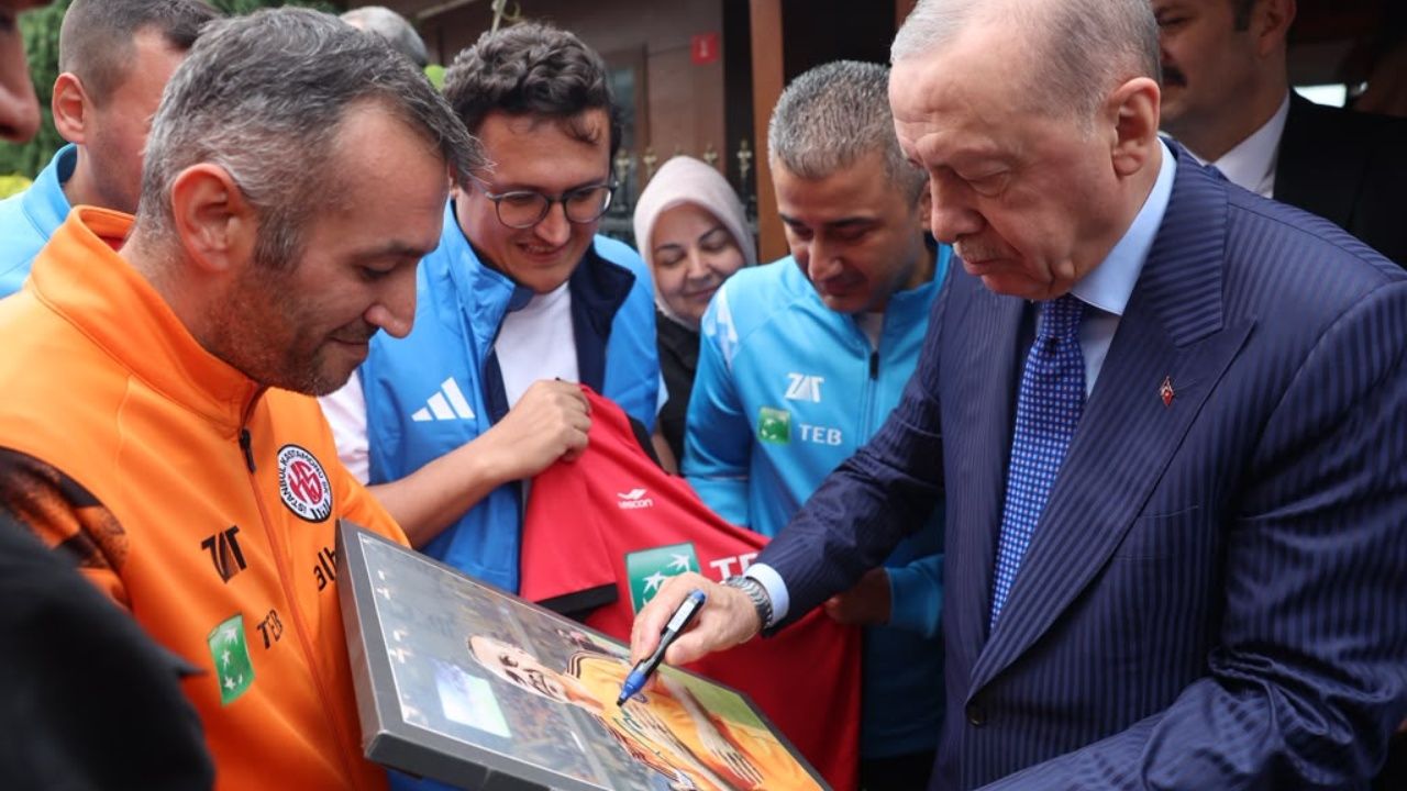 İstanbul Kastamonuspor Yönetimi, Cumhurbaşkanı Erdoğan Ile Buluştu 4