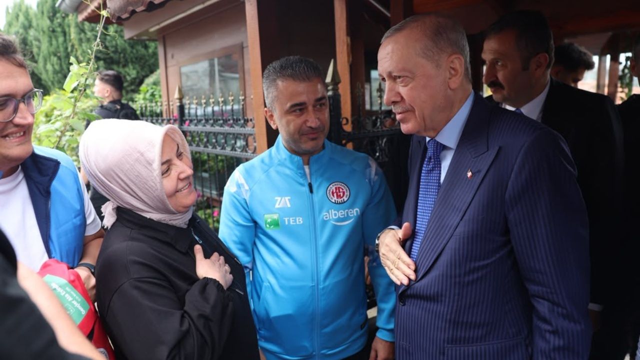 İstanbul Kastamonuspor Yönetimi, Cumhurbaşkanı Erdoğan Ile Buluştu