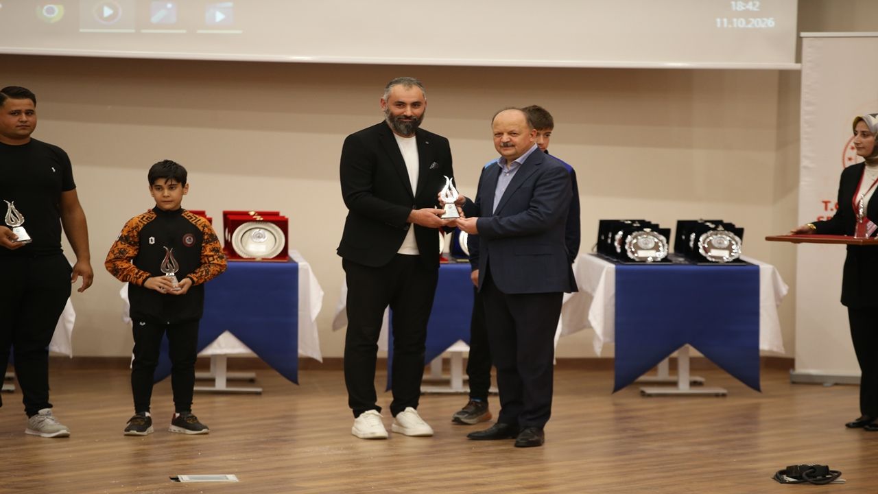 Kastamonu Da Sporun Enleri Ödüllendirildi (4)