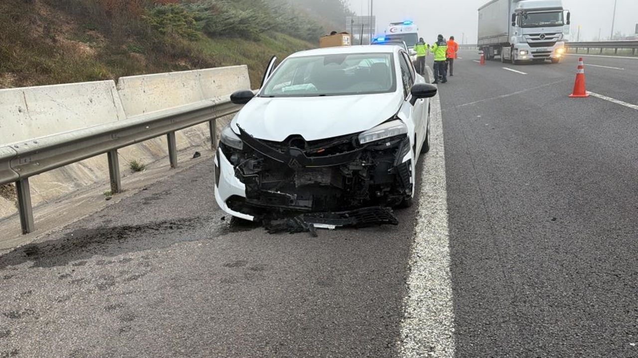 Kastamonu Istanbul Seferini Yapan Yolcu Otobüsü Kaza Yaptı (3)