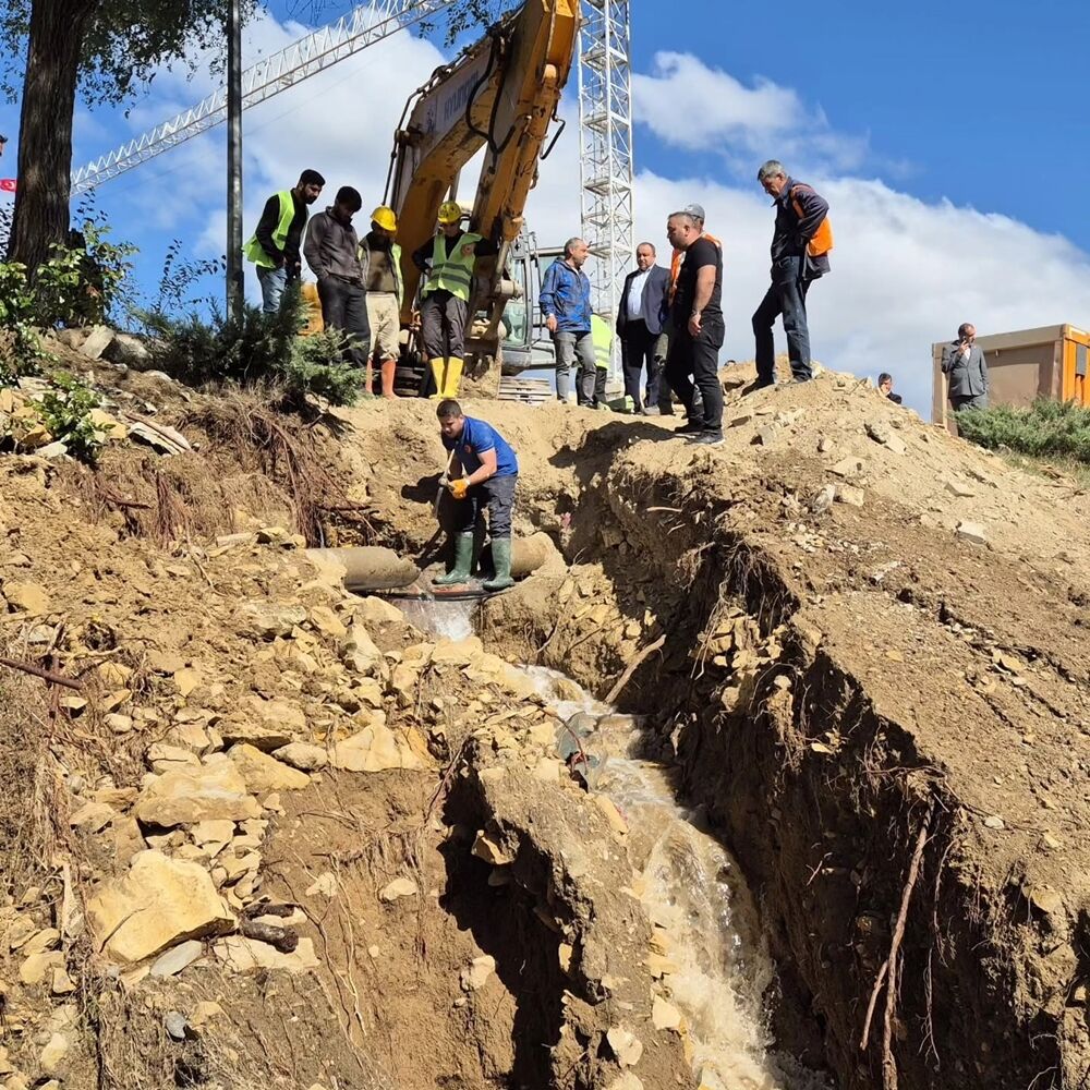 Kastamonu Su Borusu Patladı Saraçlar (4)