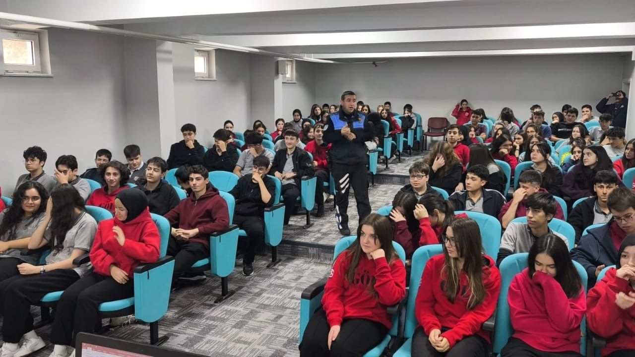 Kastamonu’da Çocuklara Güvenlik Eğitimi! Binlerce Öğrenci Bilinçlendirildi 2