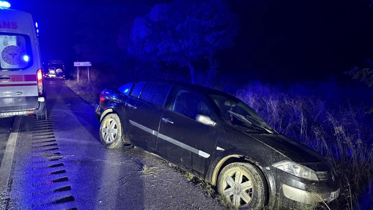 Kastamonu’da Korkutan Kaza Refüjü Aşıp Karşıya Geçti, 1 Yaralı (1)