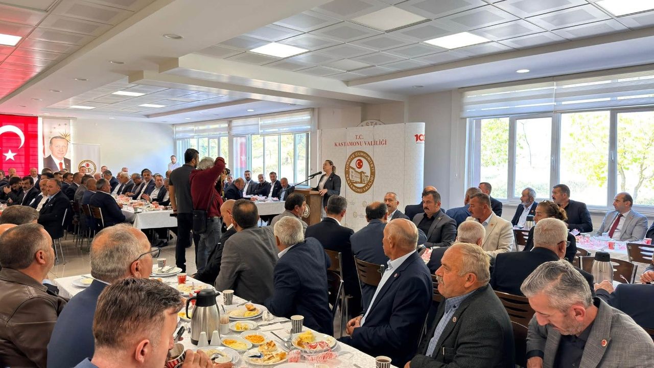 Kastamonu'da Muhtarlar Günü Yemeği Düzenlendi