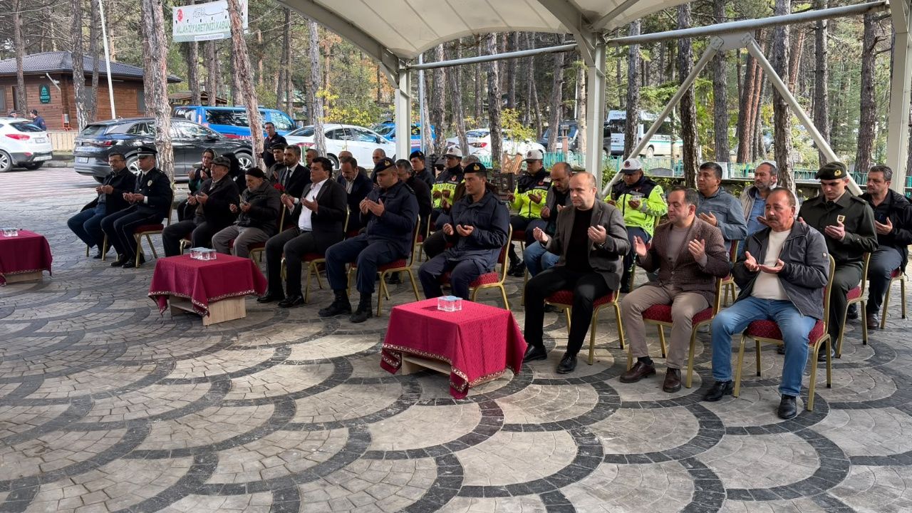 Kastamonu'da Şehit İsmail Dalıkırık Kabri Başında Anıldı 1