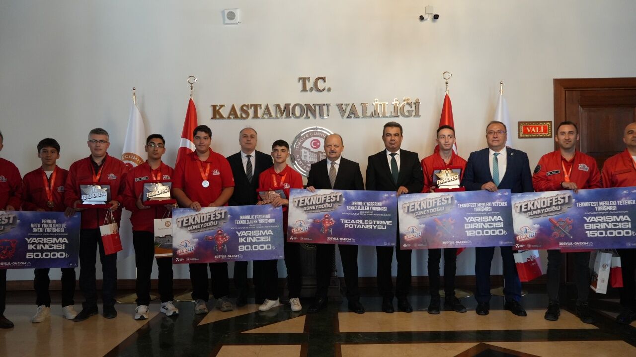 Kastamonu’da Teknofest Gururu Dereceye Girenler Ödüllendirildi 3