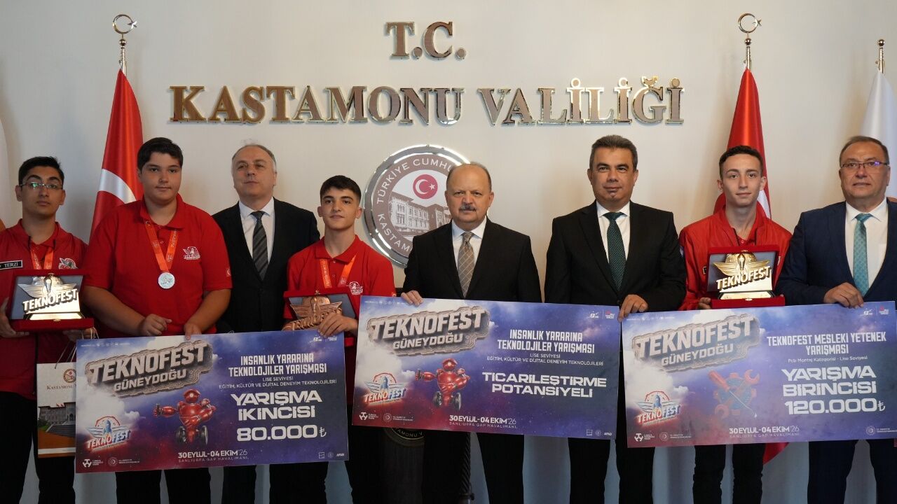 Kastamonu’da Teknofest Gururu Dereceye Girenler Ödüllendirildi
