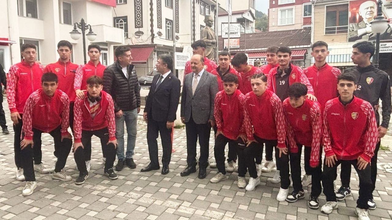 Kastamonulu Bakan Yumaklı, Taşköprüspor Ile Bir Araya Geldi (2)