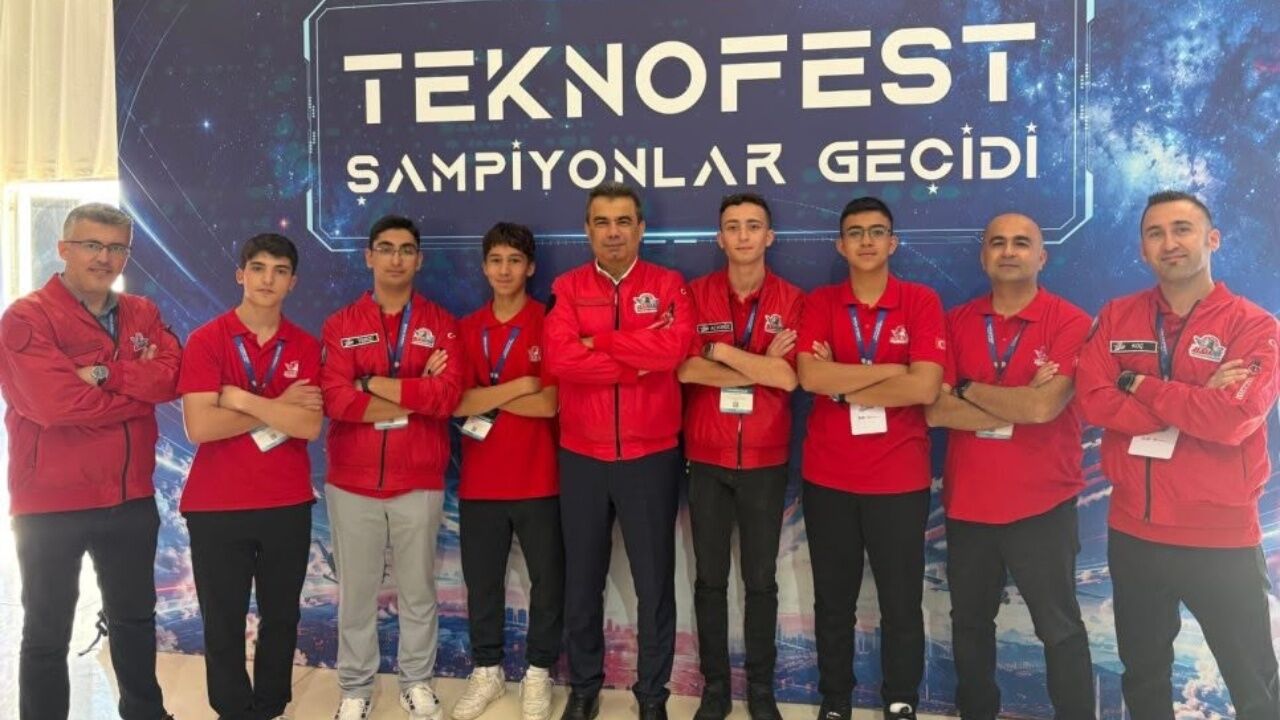Kastamonulu Öğrencilerden Teknofest'te Büyük Başarı