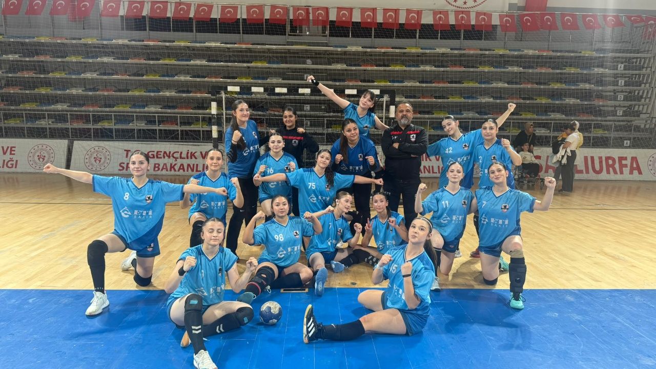 Kastamonu'nun Kadın Hentbol Takımı Sezona Galibiyetle Başladı 2