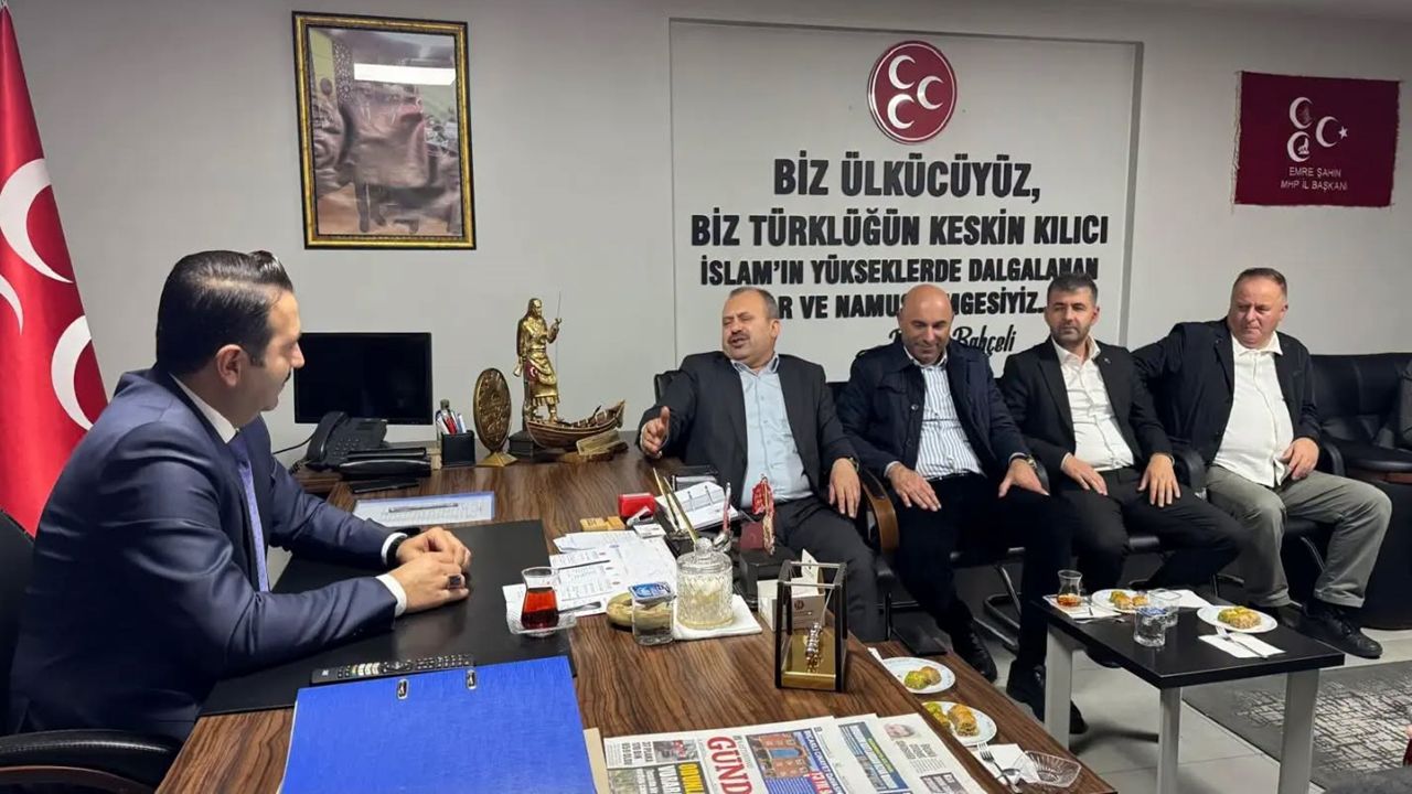 Mhp'ye Ak Partiden Ziyaret (2)