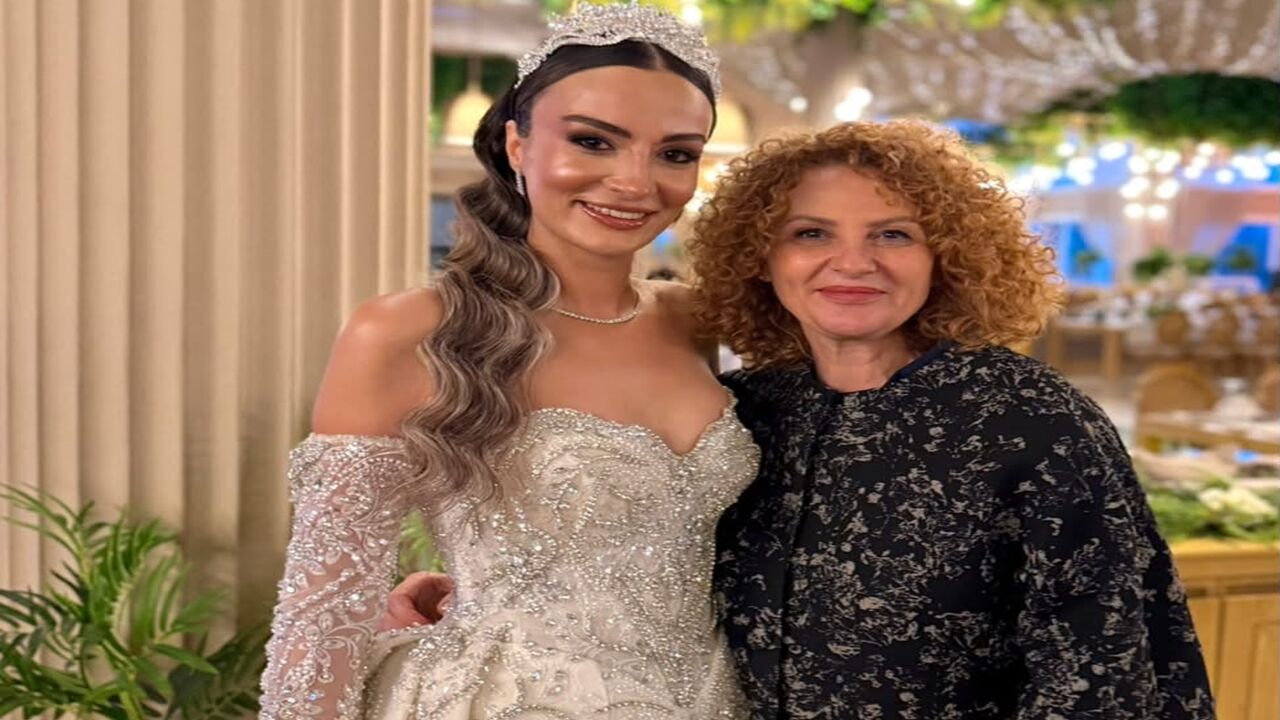 Rafet Ve Mine Ertürk’ün Kızı (1)