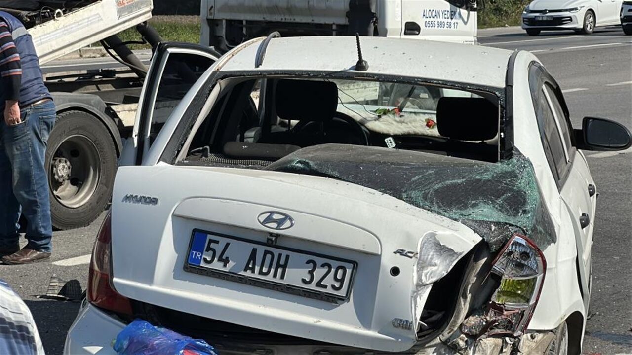Sakarya Kastamonu Plakalı Feci Kaza (6)